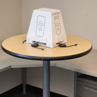 Johnny-Tabletop-Charger_6_SmartSource