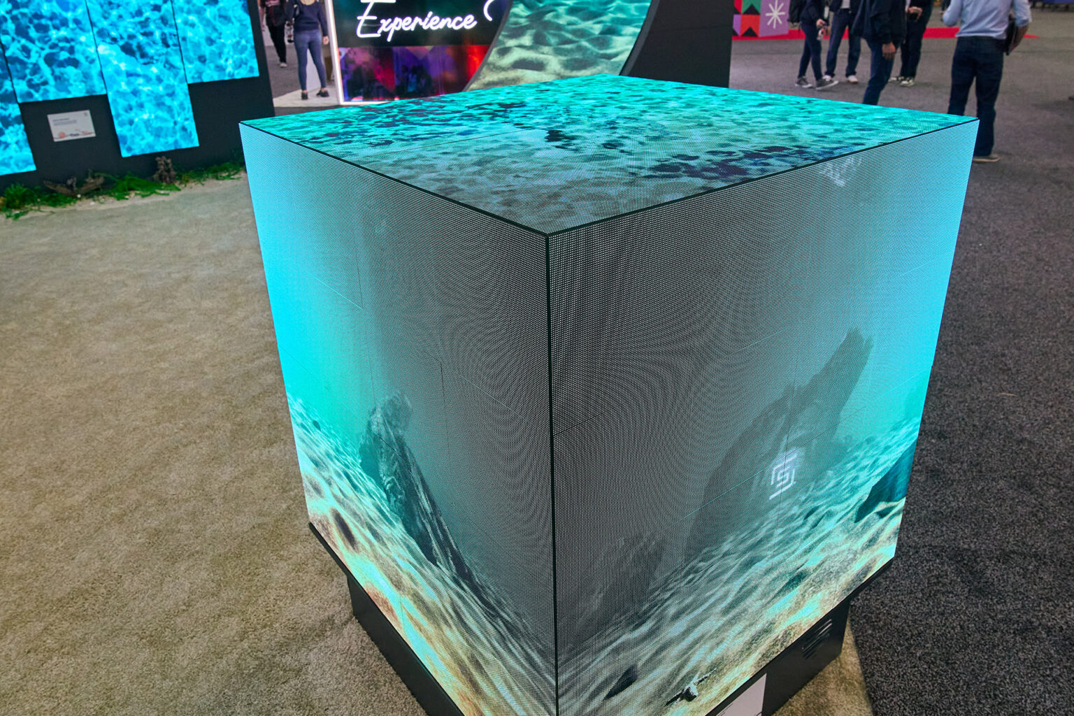 Indoor LED Cube - SmartSource