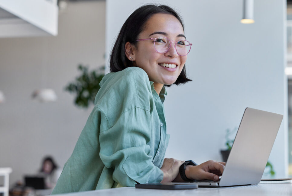 Technology Consulting Firm Relies on SmartSource for Scalable Laptop Procurement, Deployment, and Support