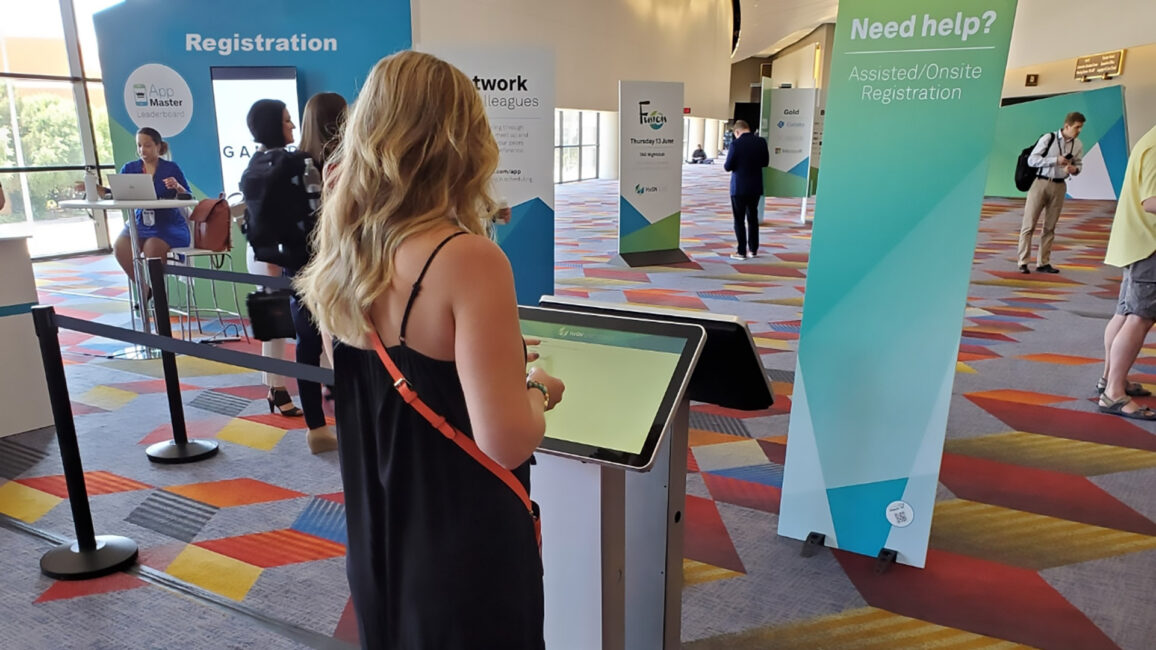 How to Reduce Event Registration Lines Using Check-In Technology